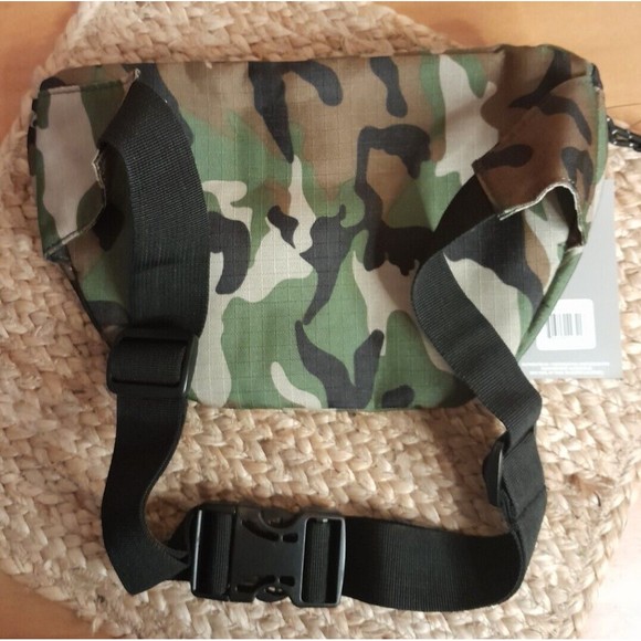 Original Weatherproof Vintage Camo Waist Pack Bag Camping Hiking Everyday - Picture 5 of 11